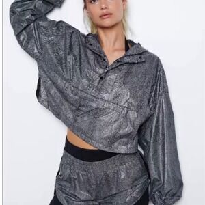 Free People Movement Diamond‎ Back Reflective Snakeskin Cropped Jacket Gray S